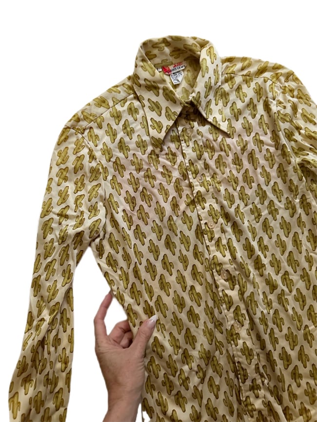 70s saguaro cactus blouse