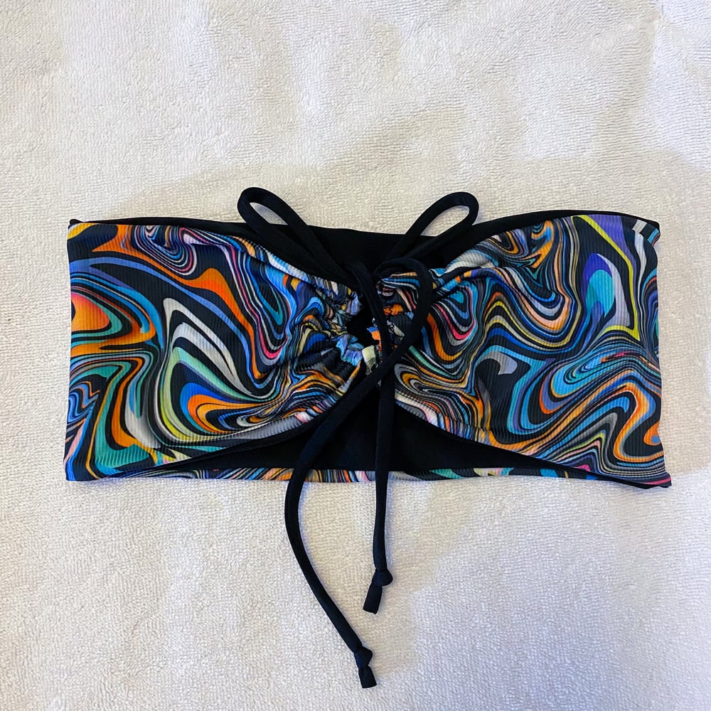 Image of SOLSTICE TOP : TRIPPY TOWN X BLACK 