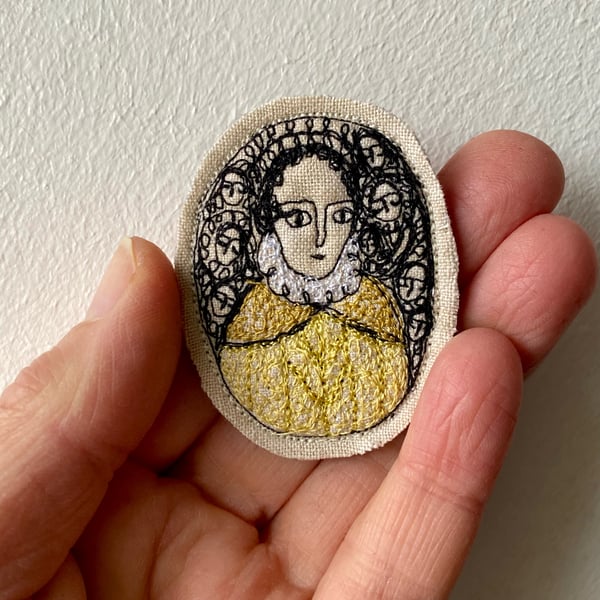 Image of Lady in yellow and gold - smaller portrait brooch 