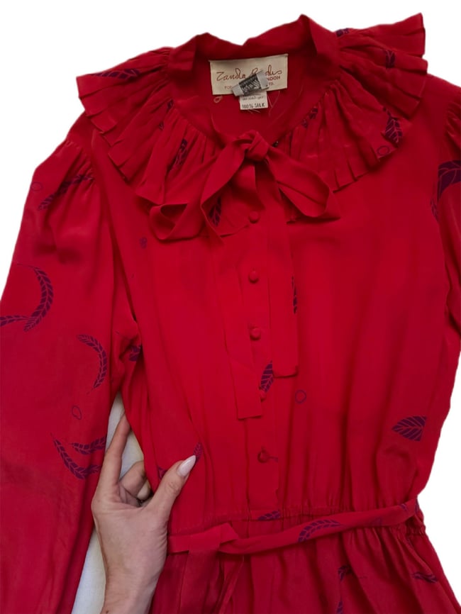 1970s Zandra Rhodes red silk feather and sun print scarf dress