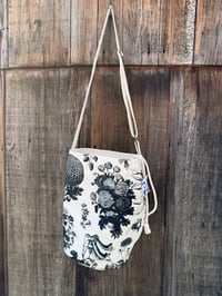 Image 11 of Flowers Pattern - Can Bag