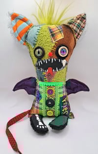Image 1 of "Pazuzu" bat with luminous features 
