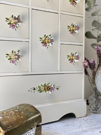 Image 10 of Petit meuble à tiroirs - décor floral