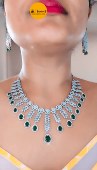 Image 3 of Sia Green-Stunning AD Necklace Set with Earrings in Green