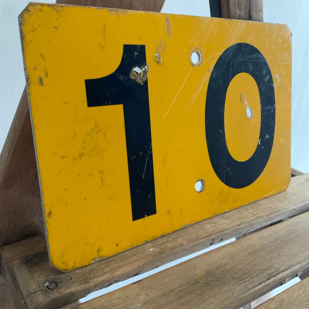 Image of NZR Speed Sign