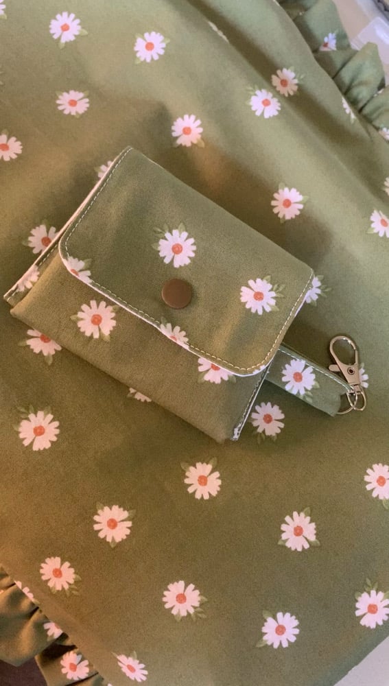 Image of Daisy Ruffle Tote Bag 🌼(green)