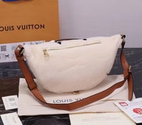 Image 3 of Lou Bumbag