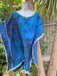 Image 10 of Poncho Woodstock Top -free size Greek blue