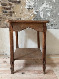 Image 5 of La table d’appoint 