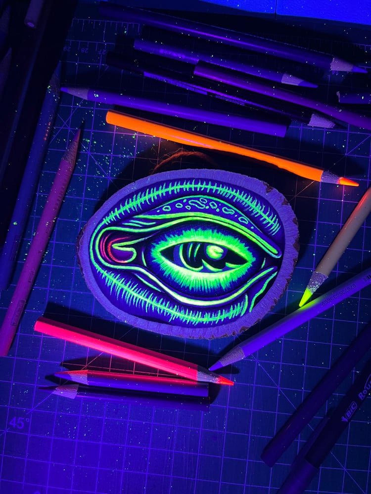 Image of A-Eye (UV light)