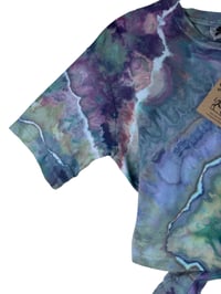 Image 3 of ♻️ UPCYCLED XS Tie Back Cotton Tee in Mermaid Geode Ice Dye