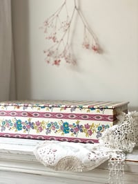 Image 3 of Boîte à couture fleurie