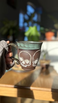 Image 1 of Skull mug 10