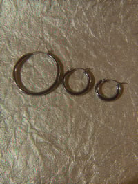 Image 3 of Large Classic Hoop