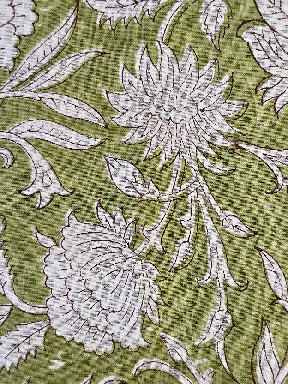Image of Namaste fabric fleurs grimpantes ( vert) 