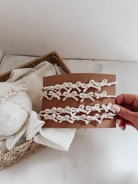 Image 1 of rustic rope bow halo