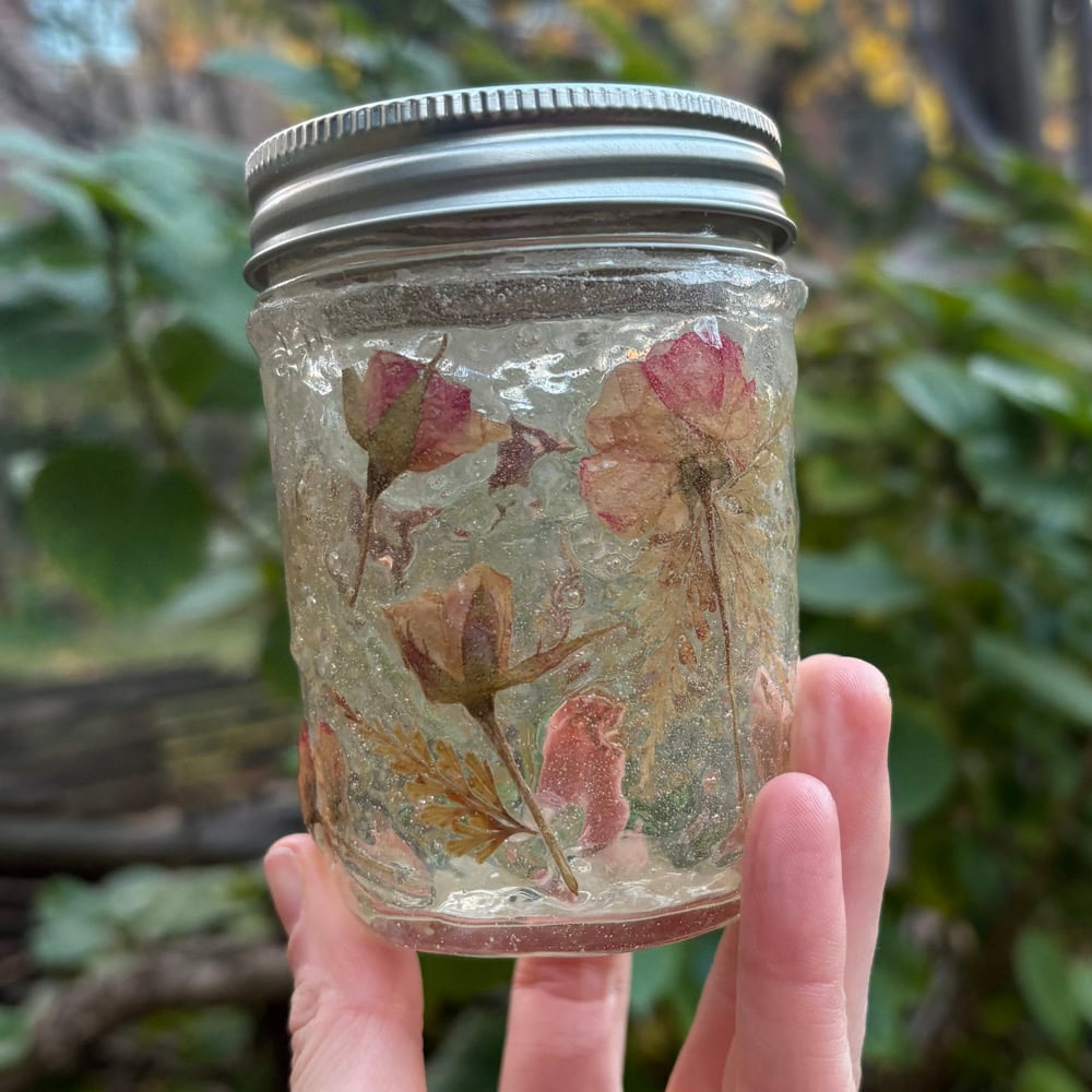 Image of floral 8oz rose jar