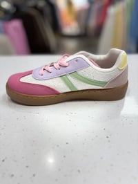 Image 4 of Ashley Trainer