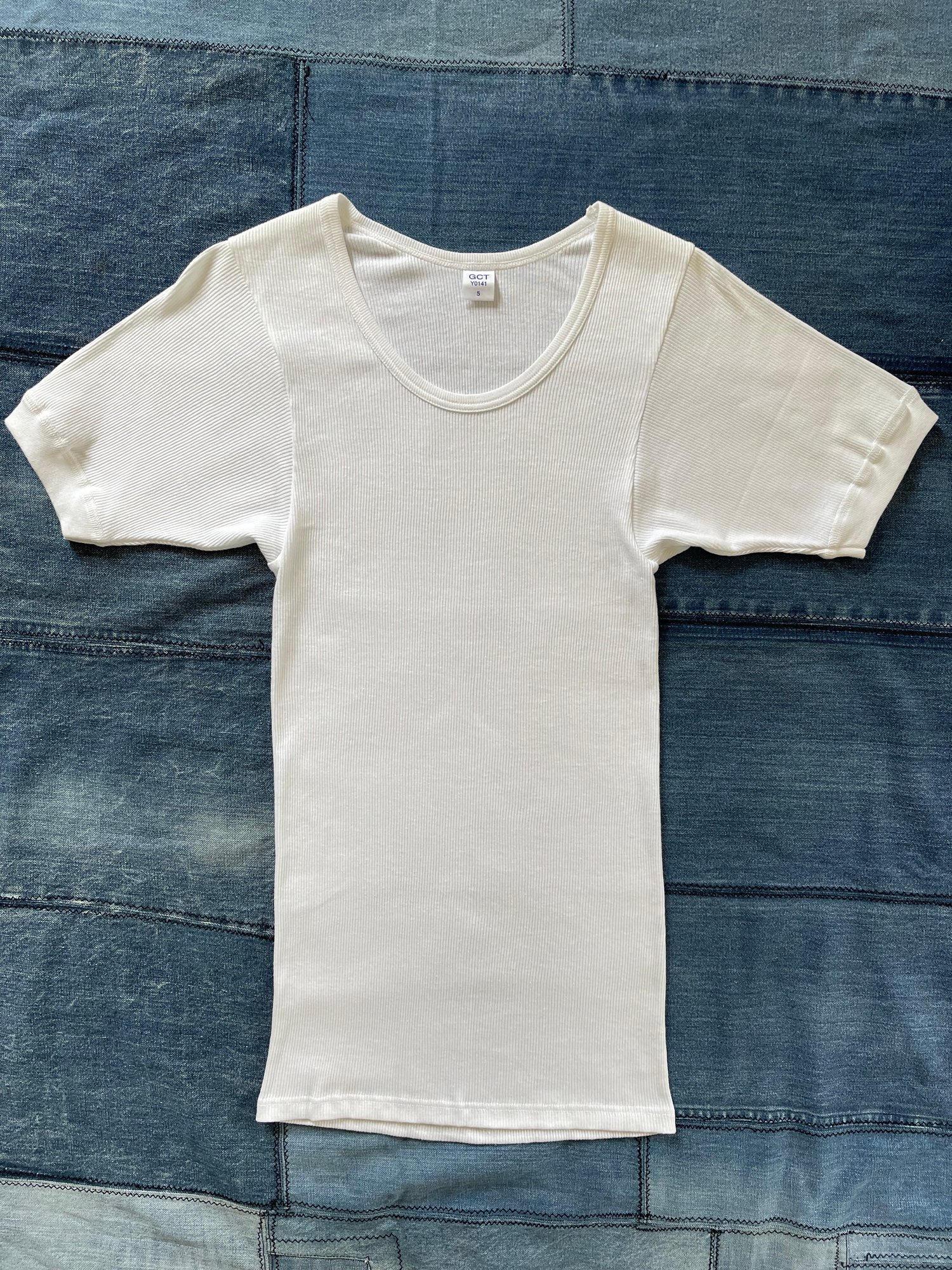 Image of U-neck tee