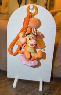 Image 2 of Tigger 01