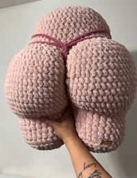 Image 2 of XXL crochet booty 