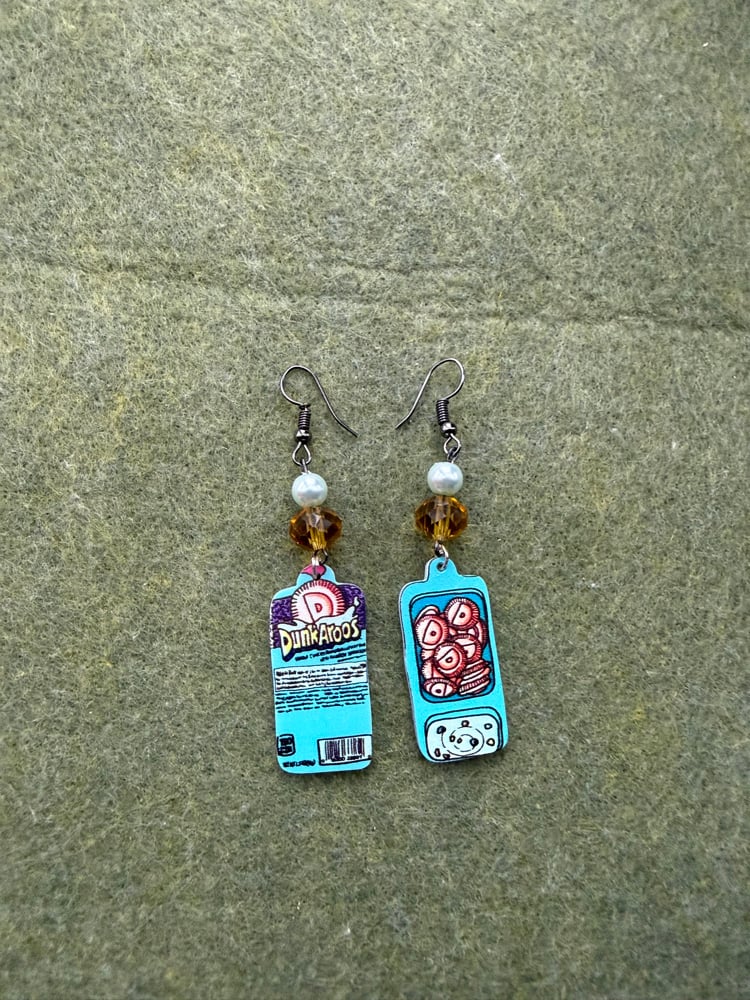 Image of Dunkaroo earrings with yellow beads 🩵💛