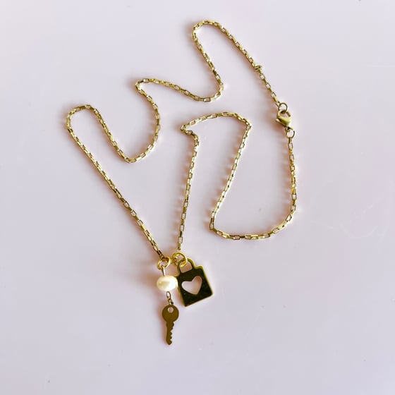 Image of Lock and Key necklace with pearl in gold