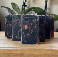 Image 2 of MIDNIGHT BLUSH Charcoal & Oats Soap / Jabón de Carbón y Avena
