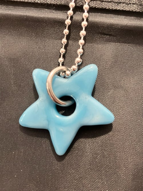 Image of bubblegum blue star