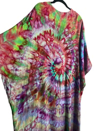 Image 3 of M Woven Long Kimono in Bright Spiral Ice Dye