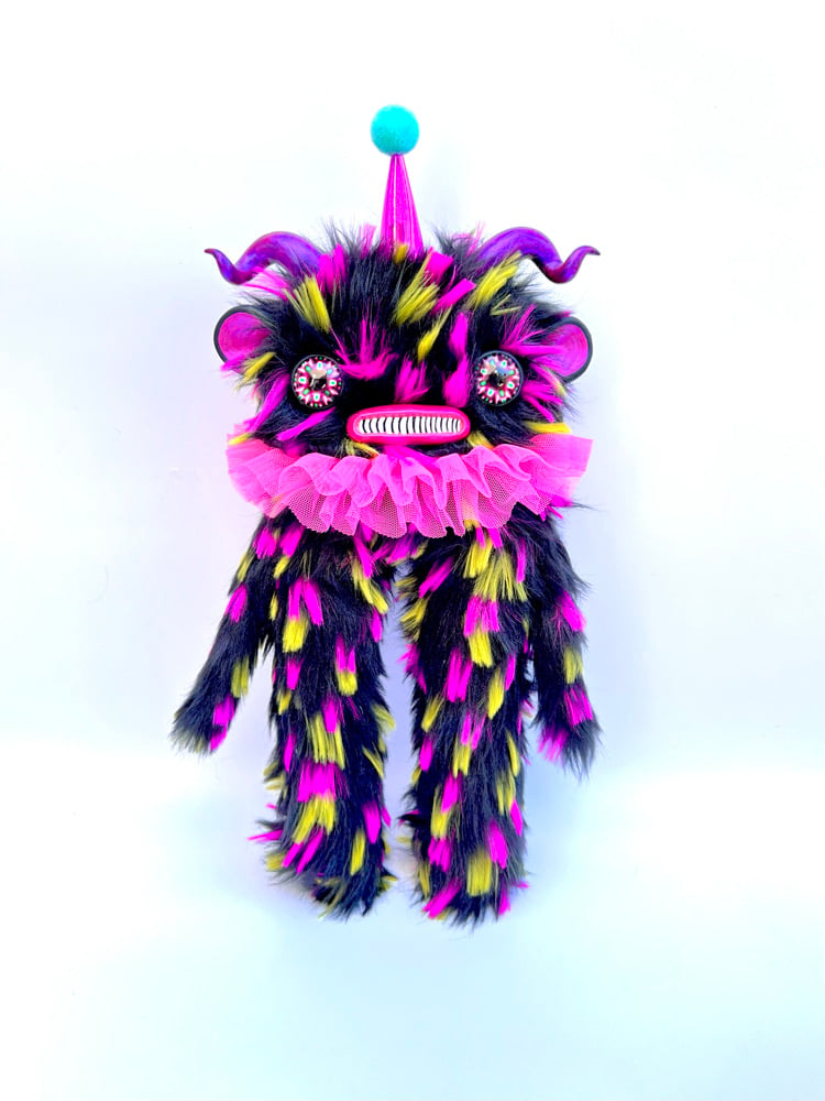 Grimacing Clown
