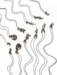 Image 5 of Petit Chains