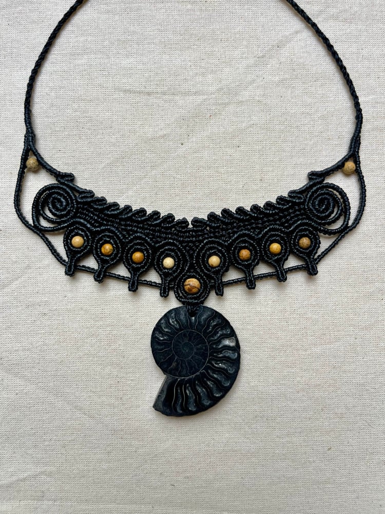 Image of Macrame necklace with ammonite 