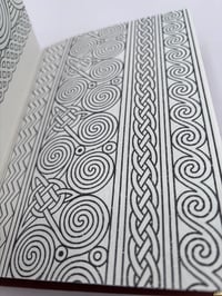 Image 7 of Patterns & Motifs From The Anglo Celtic Isles by Treubhan