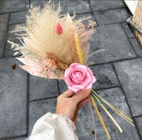 Image 2 of Pink flamingo
