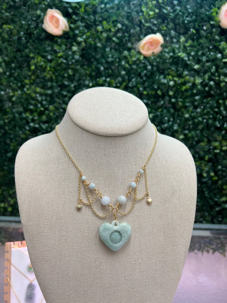 jaded royal love necklace Image 2