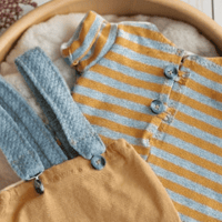 Image 2 of Newborn photo session set Easton