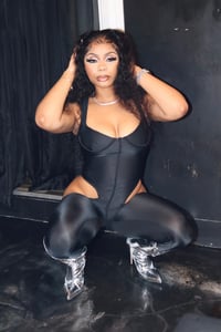 Image 4 of Yannie