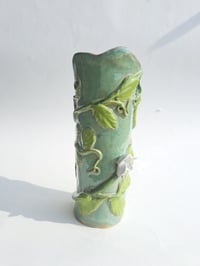 Image 2 of Pea vase