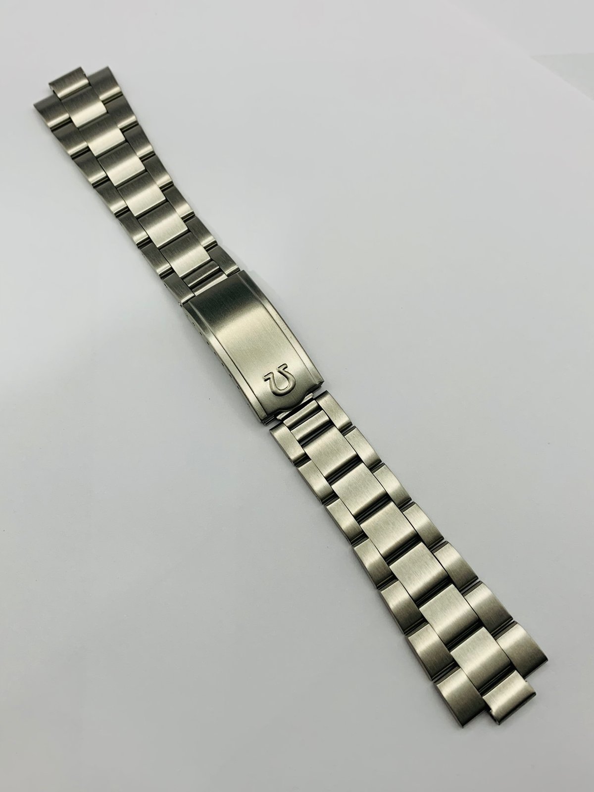 SOLD - 8/22/23 - Omega Aqua Terra Golf Edition Stainless Steel 41mm 23 –  Moyer Fine Jewelers