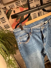 Image 2 of Wash knees denim jeans 