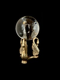 Image 2 of Superbe support de boule de cristal de bohème, de 10cm de diamètre