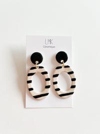 Paire de boucles d’oreilles céramique TOTEM OVALA PERCA noir