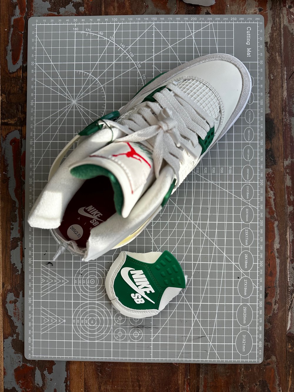 Christmas Ball Jordan 4