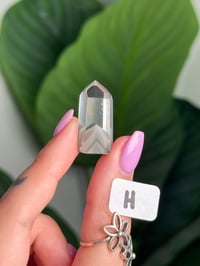 Image 8 of MINI INCLUSION QUARTZ TOWERS -BRAZIL-