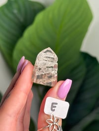 Image 5 of MINI INCLUSION QUARTZ TOWERS -BRAZIL-