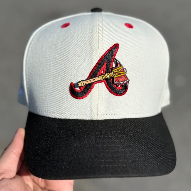 Brave Heart Pin - Chipper Jones