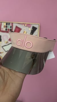 Light pink visor