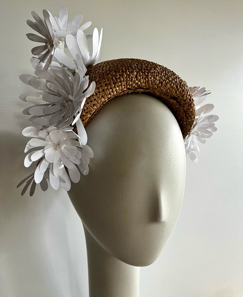 Image of Natural straw bandeau w white flowers 