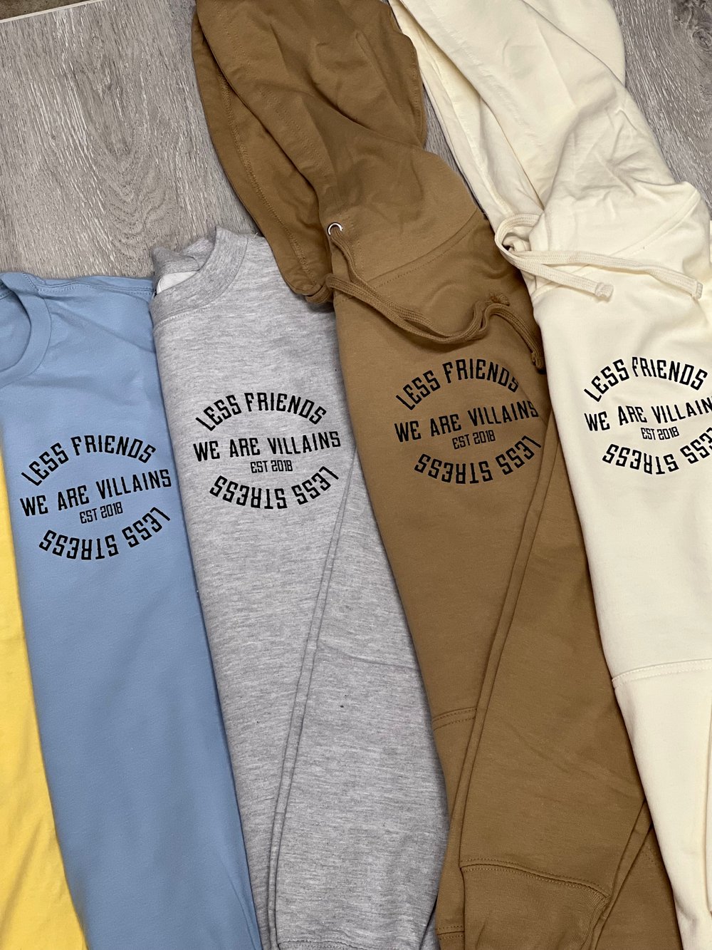 LESS FRIENDS LESS STRESS